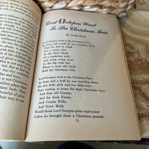 Treasury of Christmas Stories 1960 - Picture 10 of 11